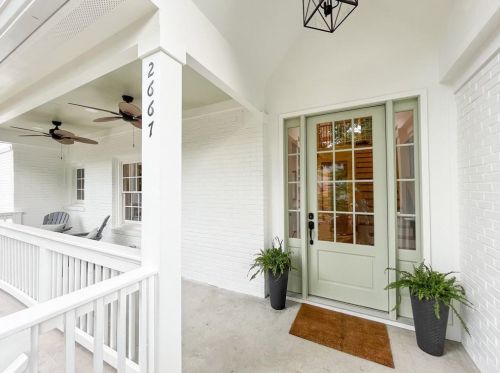 2667 Ellwood Dr, Atlanta GA  30305-3827 exterior