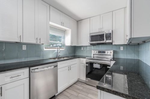 4722 Bay Ave, Tampa FL 33616-1070 exterior