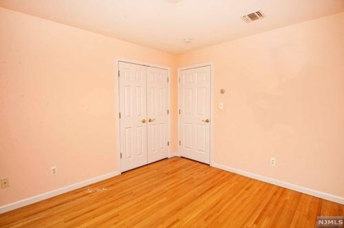 218 Manhattan Ter, Dumont NJ  07628-2234 exterior