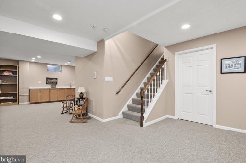 11820 Beekman Pl, Rockville MD 20854-2177 exterior