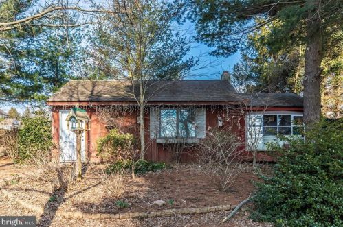 265 Old State Rd, Limerick PA 19468-3214 exterior