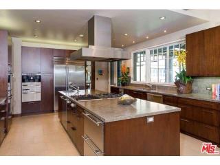 11688 Moraga Ln, Los Angeles CA  90049-1644 exterior