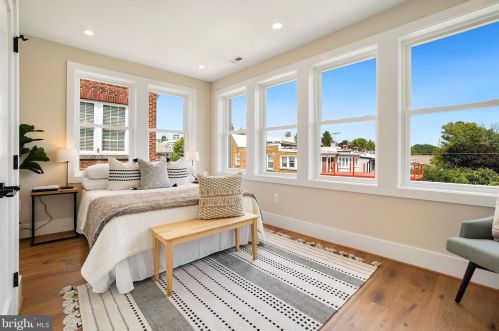 4215 16th St, Washington DC  20011-7005 exterior