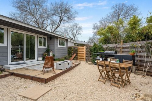 5303 Beechmoor Dr, Austin TX 78723-5411 exterior