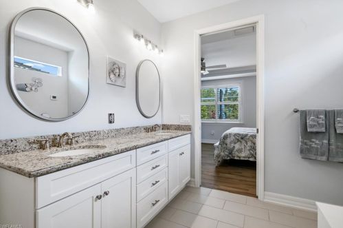 8510 Karina Ct, Naples FL 34114-2752 exterior