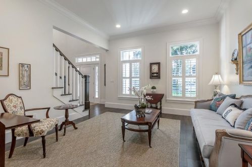 305 Hanna Ave, Tampa FL  33604-6633 exterior