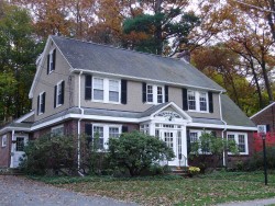 74 Park Ln, Newton, MA 02459-1731