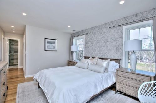 26 Bauer Pl, Westport CT 06880-4101 exterior