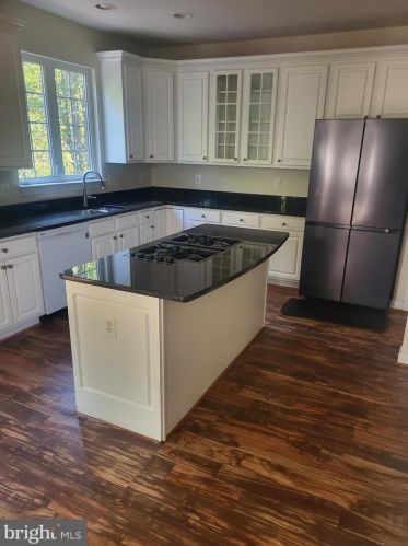 10007 Brunswick Ave, Silver Spring, MD 20910-1020