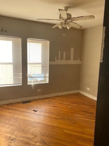 6940 Dorchester Ave, Chicago IL  60637-4702 exterior