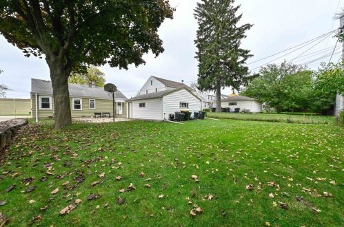 613 97, Milwaukee WI 53225-2503 exterior