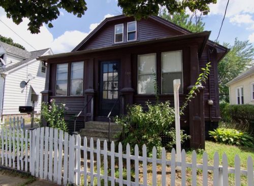 133 Littleton St, Springfield, MA 01104-2535