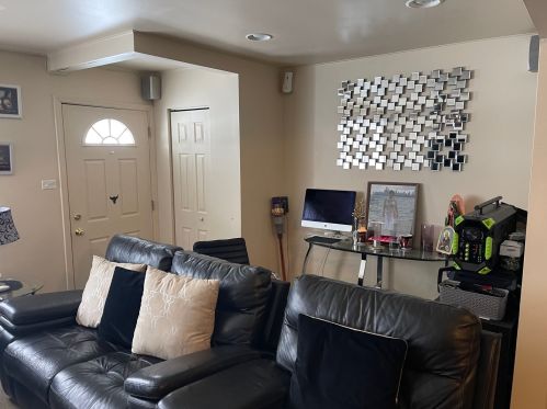 233 Elm St, Hillside IL 60162-1505 exterior