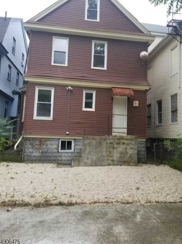 55 New St, East Orange, NJ 07017-4319