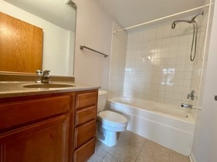 1250 Indiana Ave, Chicago IL 60605-2860 exterior