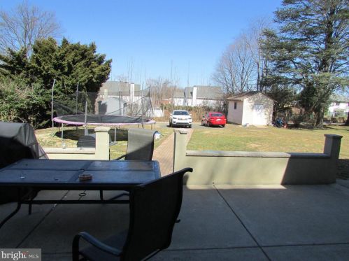 737 Byberry Rd, Philadelphia PA 19154-1842 exterior