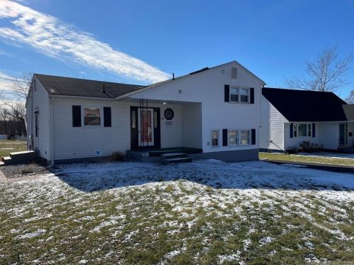 61 Ely Cir, Windsor, CT 06095-3901