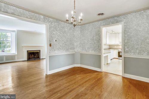 312 Alexandria Ave, Alexandria VA 22301-3036 exterior