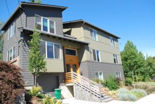 6027 8th Ave, Seattle WA  98115-5507 exterior