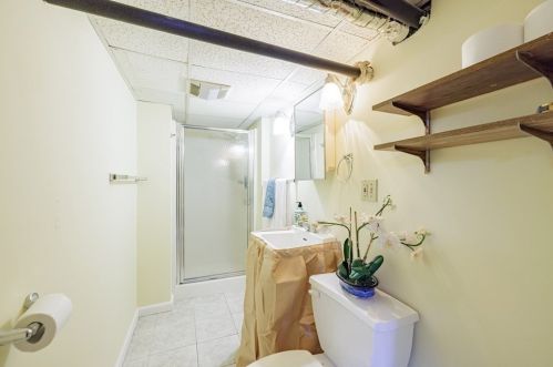 32 Monrovia St, Springfield MA 01104-3113 exterior