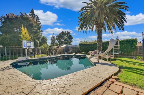 2588 Locust St, Sutter CA 95982-2539 exterior