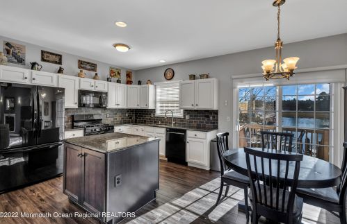 20 Is Rd, Berkeley Township NJ 08721-3530 exterior