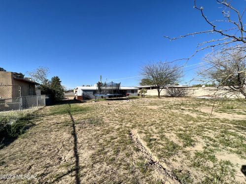 409 Montana St, Tucson AZ  85706-1243 exterior