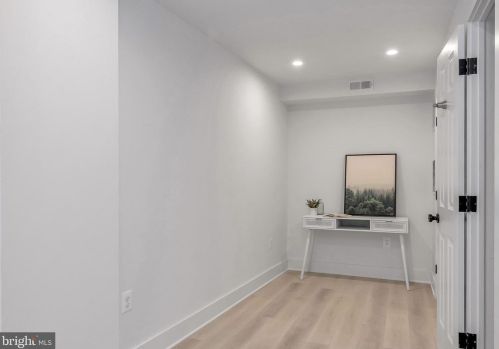 313 Royal St, Alexandria VA  22314-2628 exterior