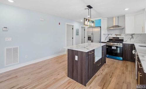 39 Brookside Ave, Irvington NJ  07111-3302 exterior