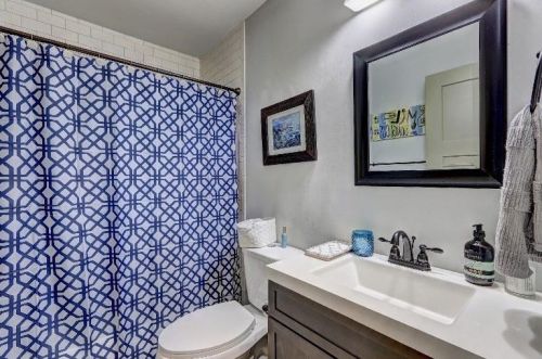 1401 Forrest Ave, Atlanta GA 30344-2709 exterior