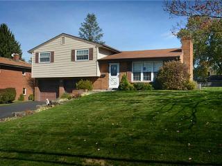 1313 Foxwood Dr, Monroeville, PA 15146-4424