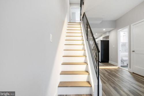 2418 4th St, Philadelphia PA  19148-3905 exterior