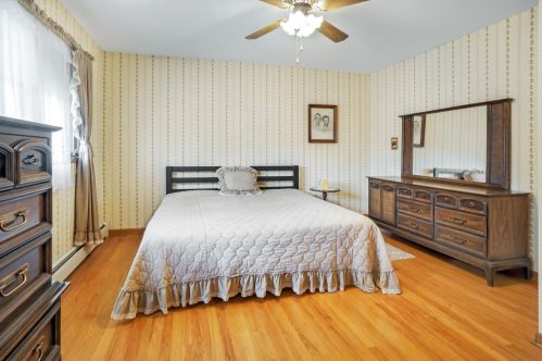 4859 87 St, Milwaukee WI 53224-4038 exterior