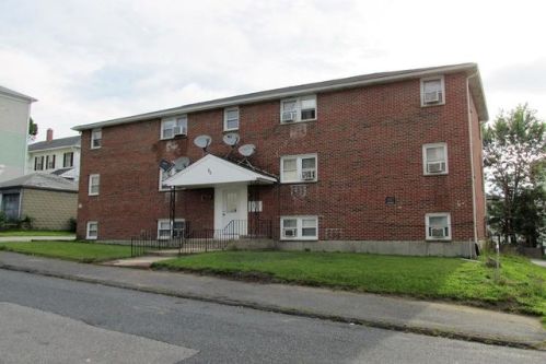 95 Fairmont Ave, Worcester MA  01604-3074 exterior