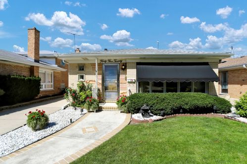 4520 Plainfield Ave, Chicago, IL 60706-4335