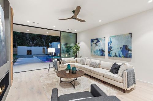 703 Fletcher St, Austin TX exterior