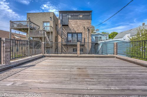 1523 School St, Chicago IL 60657-2121 exterior