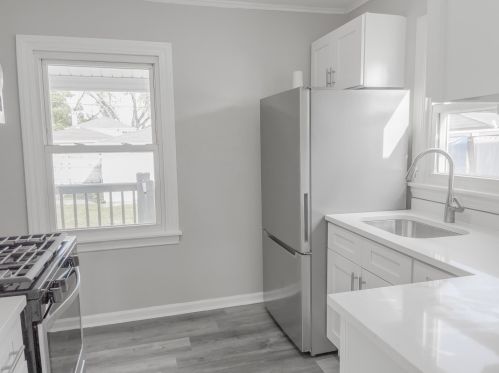 12819 Throop St, Chicago IL 60827-6421 exterior