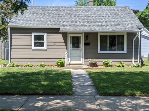 3829 Herman St, Milwaukee, WI 53207-3935