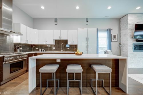 1821 Armitage Ave, Chicago, IL 60622-1016