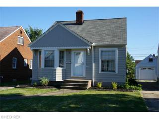 14017 Courtland Ave, Cleveland OH  44111-4914 exterior