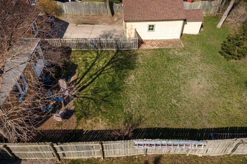 945 Eleanor St, Grand Rapids MI 49505-4305 exterior