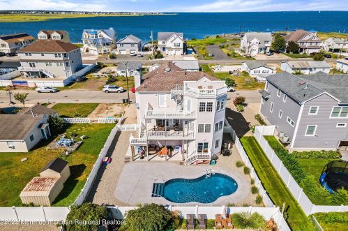 1513 Daytona Rd, Lacey NJ 08731-5014 exterior