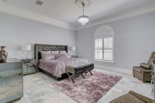 2819 Safe Hbr Dr, Tampa FL 33618-4538 exterior