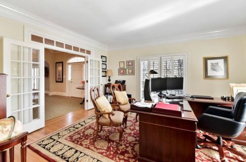 310 Berwicke Cmn, Atlanta GA 30342-2856 exterior