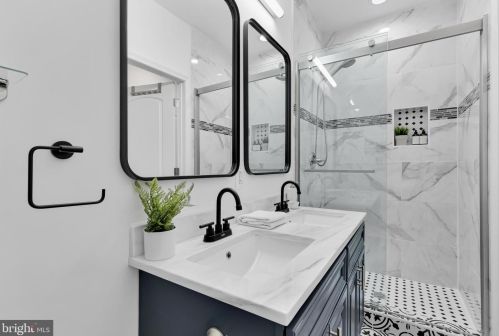 815 Longfellow St, Washington DC  20011-8205 exterior