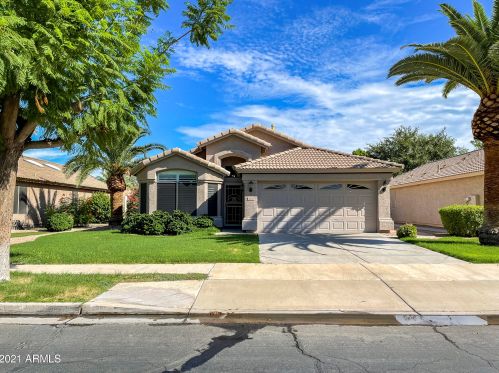 1492 Blue Ridge Way, Chandler AZ  85248-5512 exterior