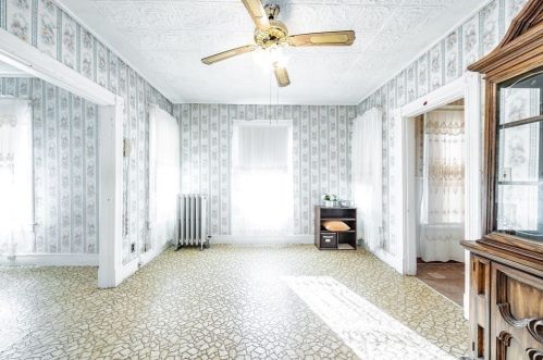 54 Revere St, Springfield MA 01108-1314 exterior