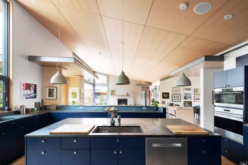 124 Reed St, Mill Valley CA 94941-3448 exterior