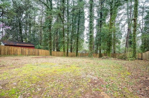 1430 Centra Villa Dr, Atlanta GA  30311-3426 exterior